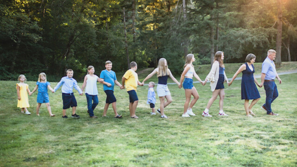 Interview with Jane: Mom of 10 kids, Sharing Honest Motherhood