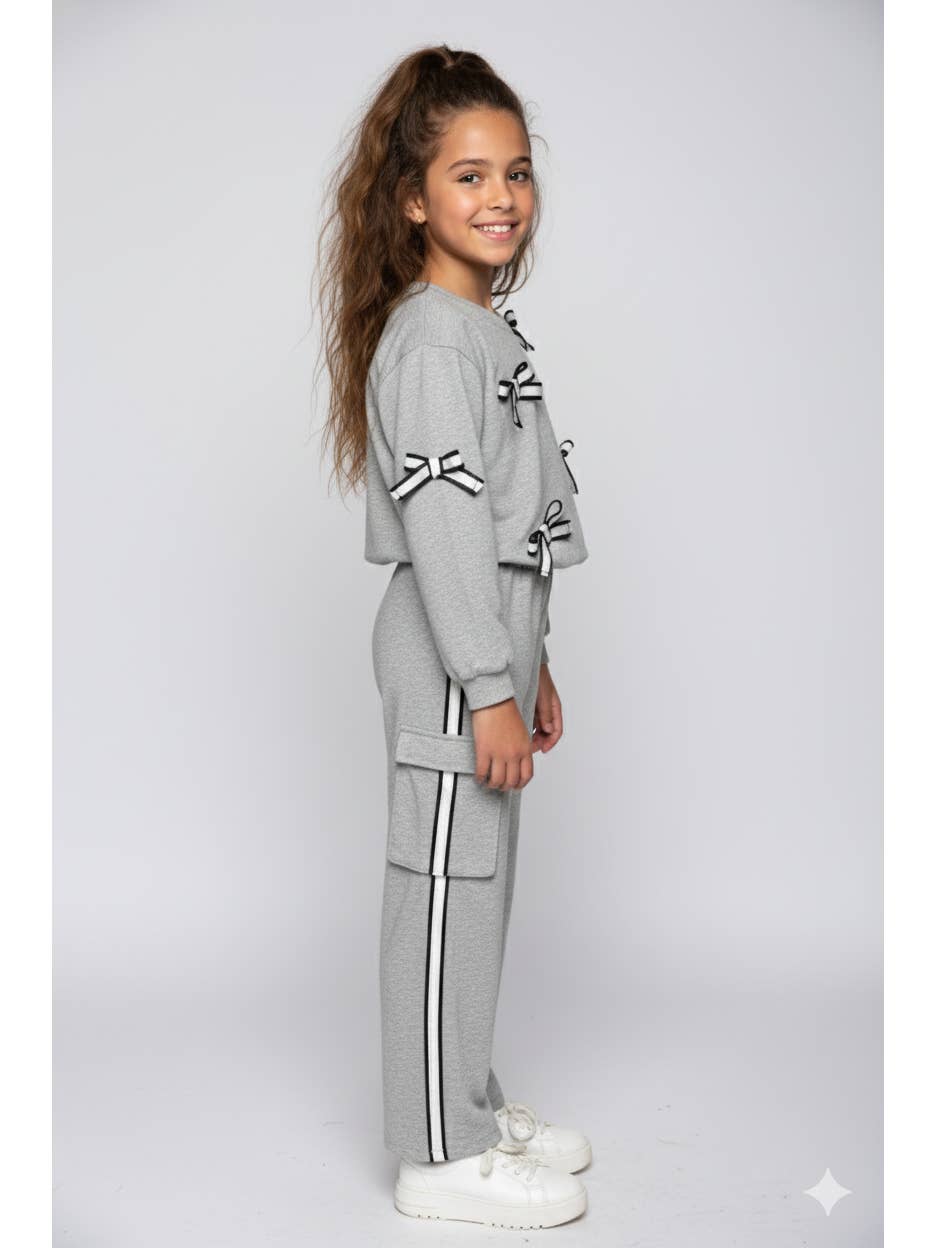 Side Trim Cargo Sweatpants