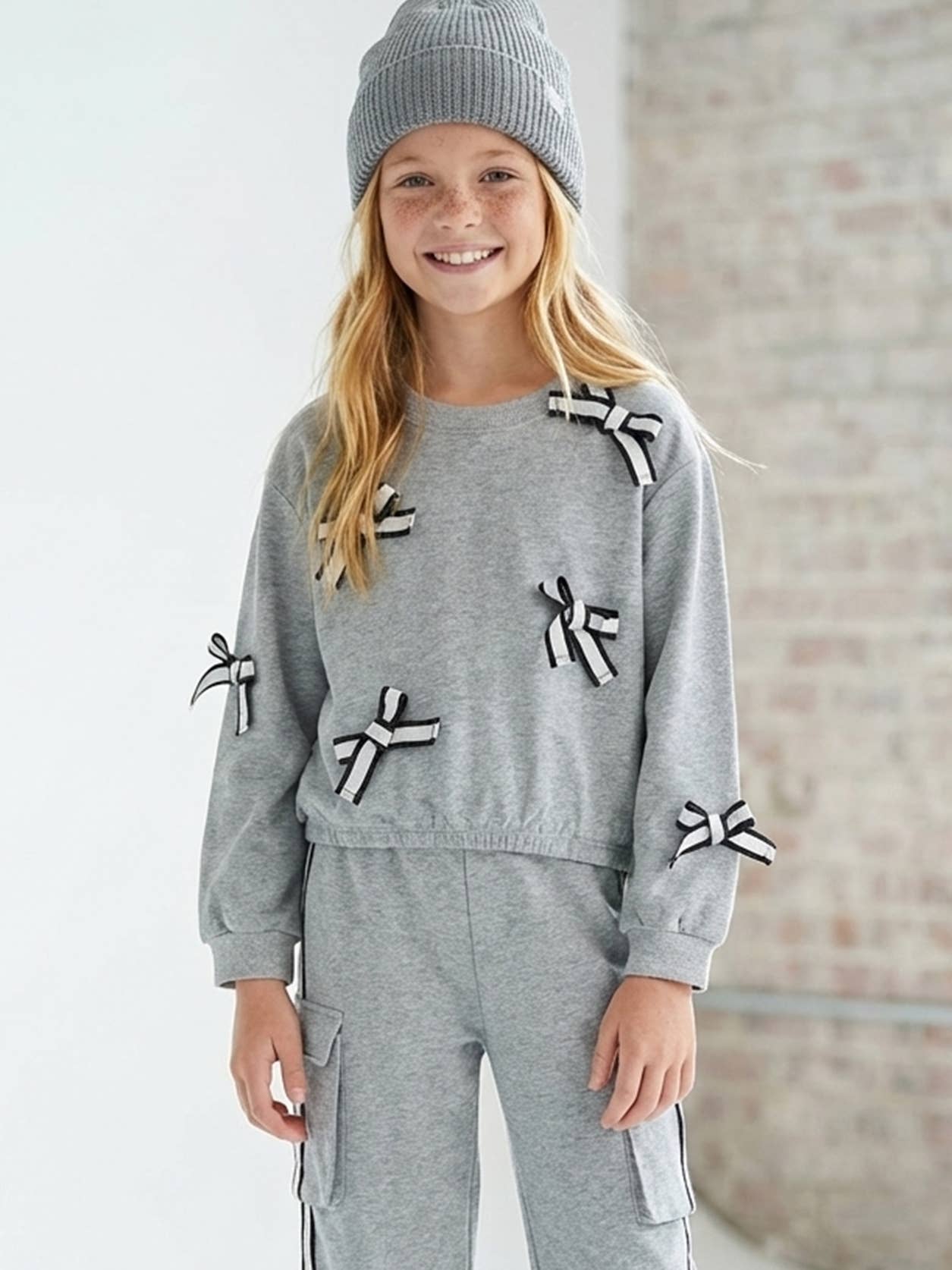 Side Trim Cargo Sweatpants